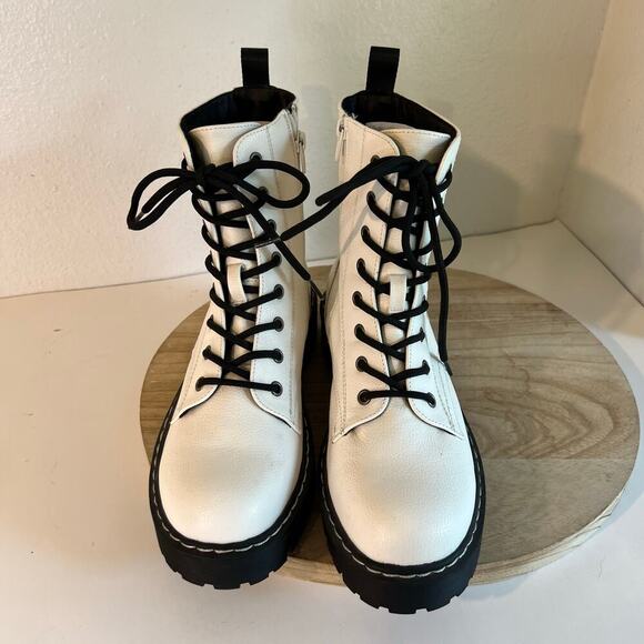 Unionbay White Vegan Leather Zipper Side Lace Up Combat Moto Boots Size 10 - Picture 5 of 12